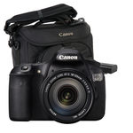 Future Shop: Canon 60D 18.0MP Digital SLR Bundle