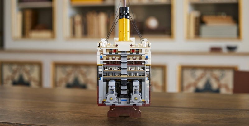 The GIANT LEGO Titanic (10294) Official Set IMAGES! (November 2021 Release)  